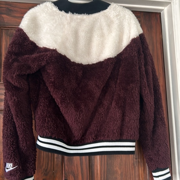 Nike soft sweater with zipper - Picture 6 of 6